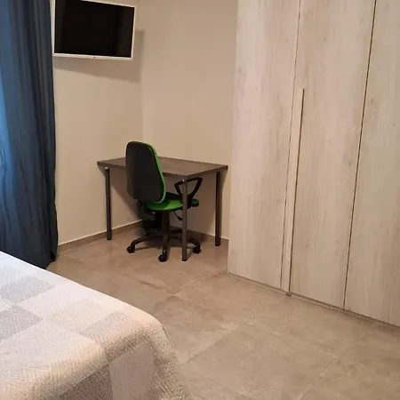 Al 6 Piano Apartman *